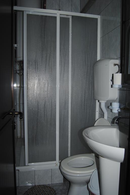 Joleski Accommodation Ohri Dış mekan fotoğraf